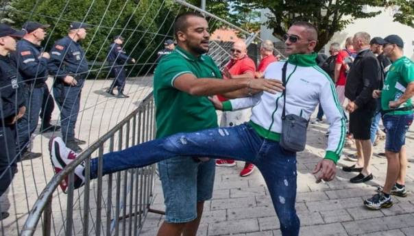 Građani pristižu na Cetinje, iz Podgorice saobraćajni kolaps