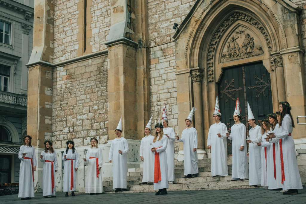 Građani Sarajeva i Švedska ambasada uživali u proslavi tradicionalnog švedskog praznika