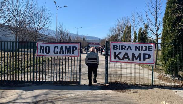 Građani se okupili uoči posjete komesarka EU za unutrašnje poslove