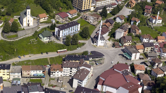 Građani Srebrenice pridržavaju se mjera kućne izolacije