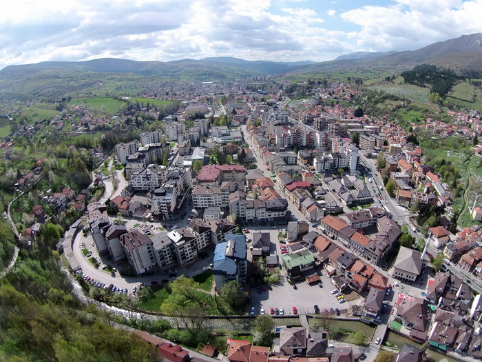Građani Travnika na prijevremenim izborima birat će između dva kandidata