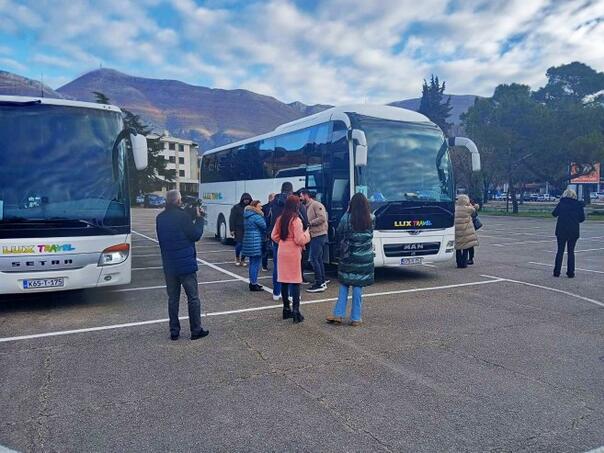 Građani Trebinja i Višegrada krenuli na miting