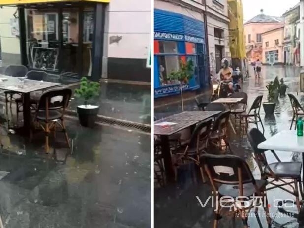 Građani Tuzle i Tuzlanskog kantona s olakšanjem dočekali obilnu kišu