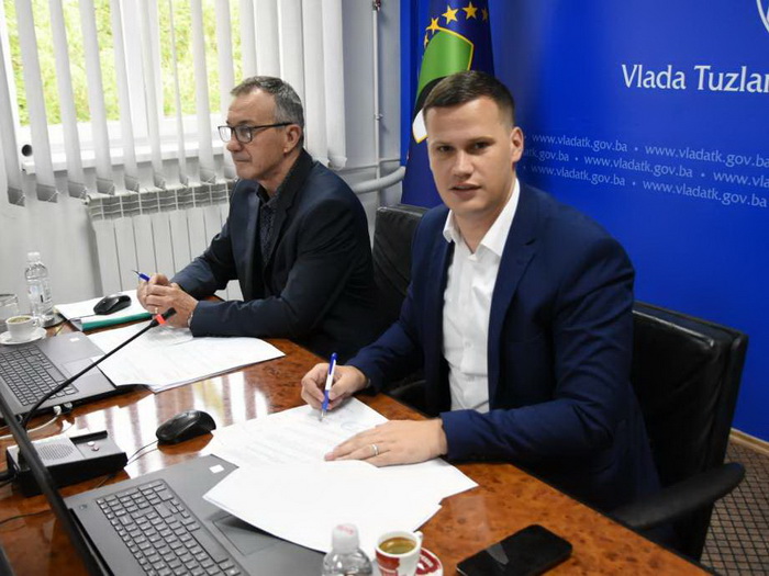 Građani u Tuzlanskom kantonu i ove godine oslobođeni plaćanja 'zdravstvene markice'