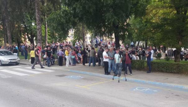 Građani Velike Kladuše ne žele migrante ni nove kampove