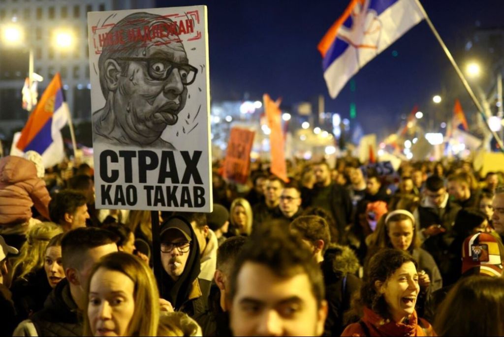 Građanski rat ili zatvor: Kakav kraj Vučiću predviđaju kritičari