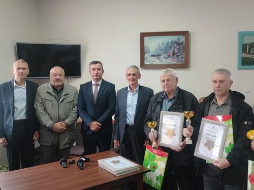 Gradonačelnik Ćatić obilježio s penzionerima njihov dan