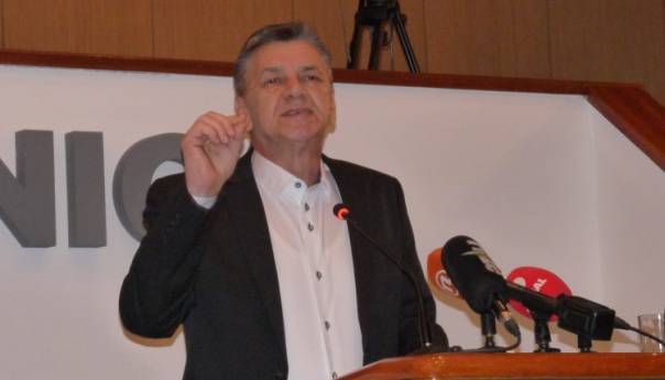 Gradonačelnik Kasumović i drugi put povukao Prijedlog budžeta za 2020.