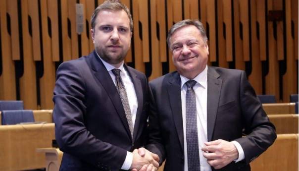 Gradonačelnik Ljubljane proglašen 'Počasnim građaninom Grada Sarajeva'