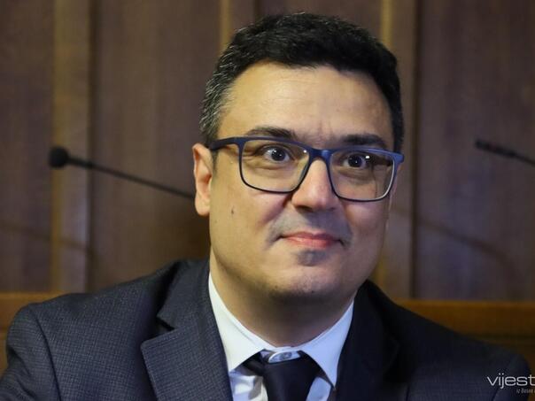 Gradonačelnik Sarajeva osudio napad na srednjoškolce iz Novog Sada
