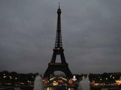 Gradovi širom svijeta odali počast papi Franji