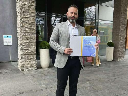 Gradska izborna komisija Grada Bihaća nagrađena zlatnom plaketom CIK-a BiH