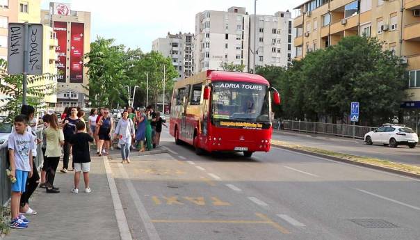 Gradska kružna linija panoramskim autobusom u Mostaru besplatna za građane