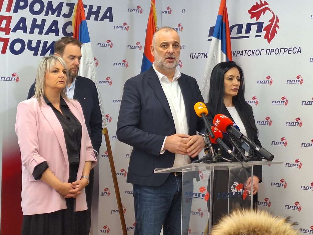 PDP optužuje SNSD-ovu većinu: Građane Banjaluke zakidaju za 12 miliona KM