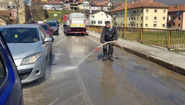 Gradski štab CZ Goražde naložio dezinfekciju javnih površina i objekata