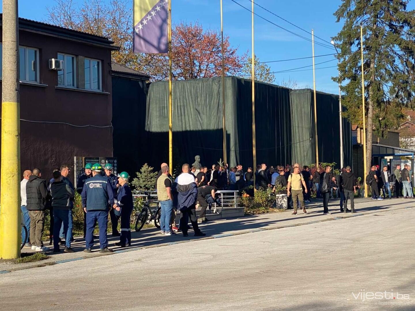 Gradsko vijeće Lukavca podržalo otpuštene radnike Koksare