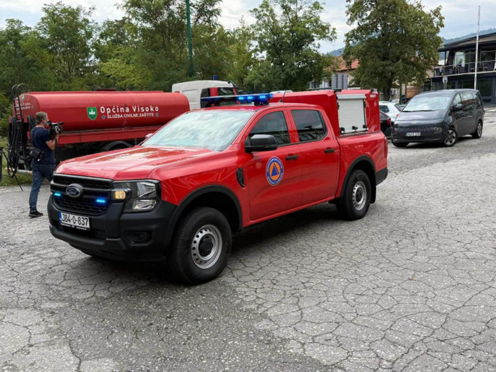 Gradu Visoko uručeno vozilo vrijedno oko 290 hiljada KM