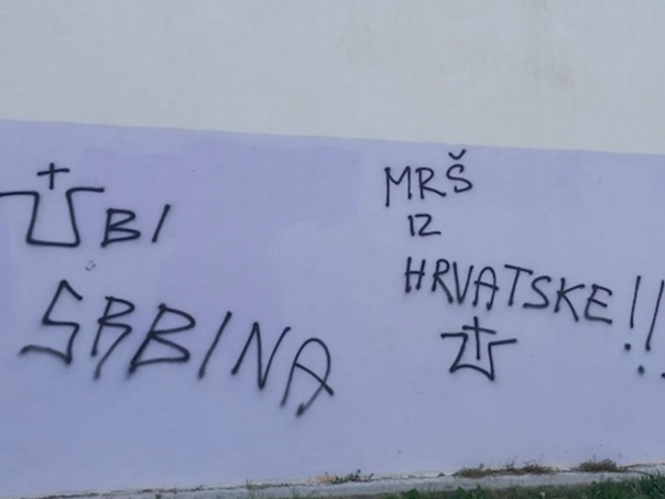 Grafiti "Ubij Srbina" i "Mrš iz Hrvatske” u Splitu