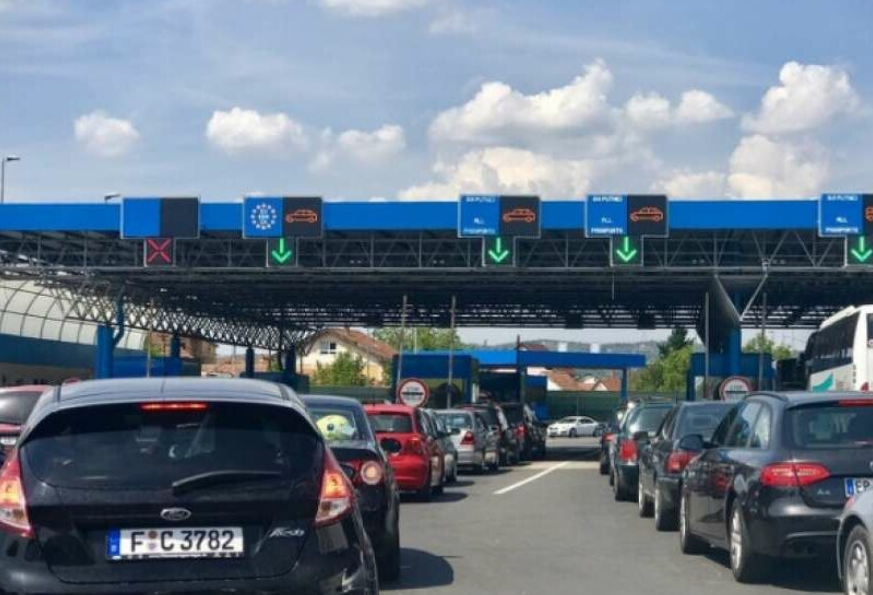 Granice i danas pune: Povoljni uslovi za vožnju