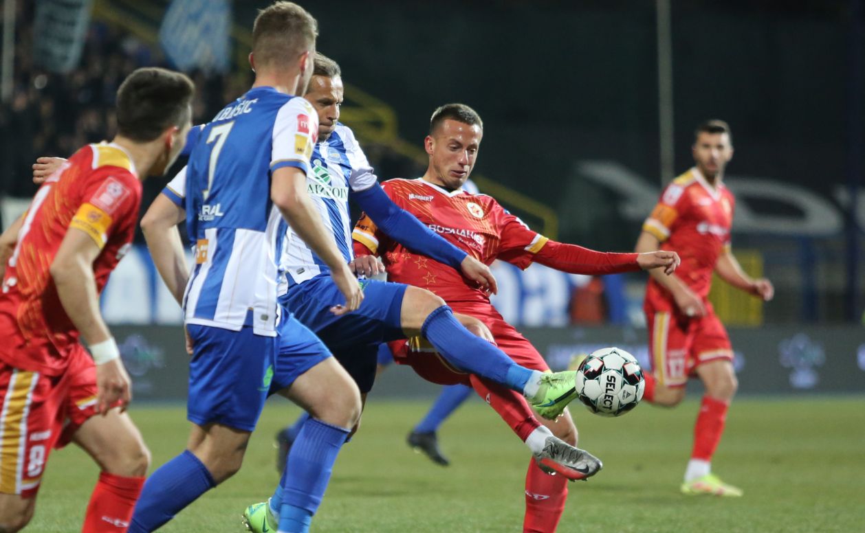 Grbavica eksplodirala u finišu: Željezničar savladao Velež