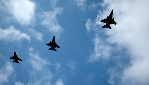 Grčka jača oružane snage, kupuje nove borbene avione