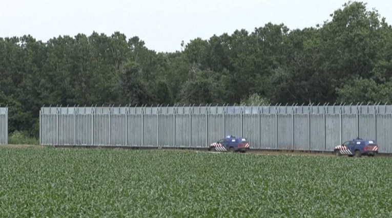 Grčka na granicu s Turskom postavila ogradu zbog migrantske krize