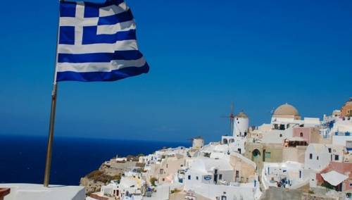 Grčka otvorila međunarodne letove do otoka u namjeri da spasi turističku sezonu