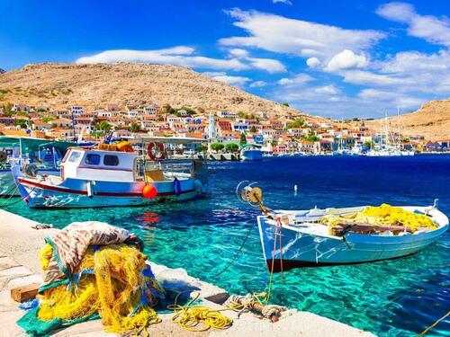 Grčka: Rast turističkih dolazaka i prihoda na 22 milijarde eura