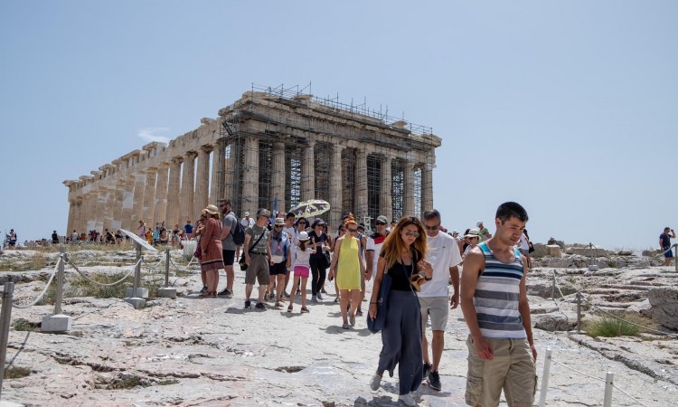 Grčka se priprema za turističku sezonu, otvaranje granica do sredine juna
