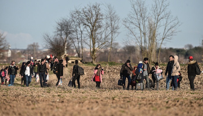 Grčka zabrinuta zbog skupljanja migranata na granici s Turskom