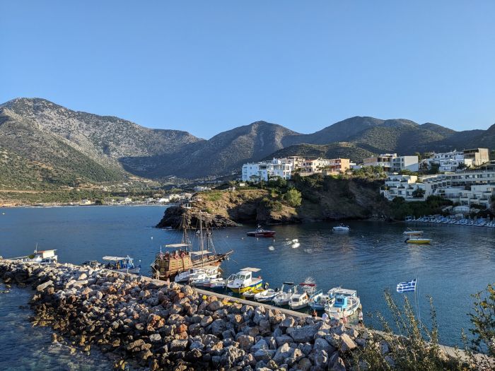 Grčki otok na kojem ćete ležaljku platiti tri, a hranu osam eura