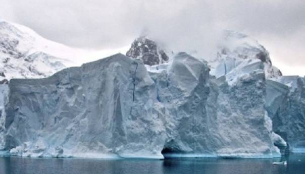Grenlandski ledeni pokrivač trebao bi podići nivo mora za gotovo 30 cm