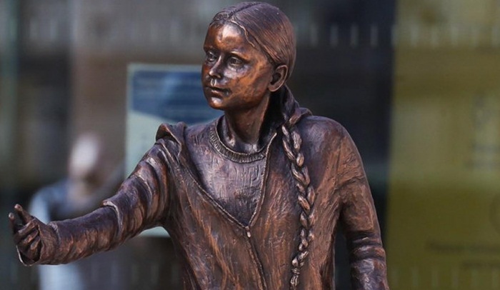 Greta Thunberg dobila kip na britanskom sveučilištu, studenti se pobunili