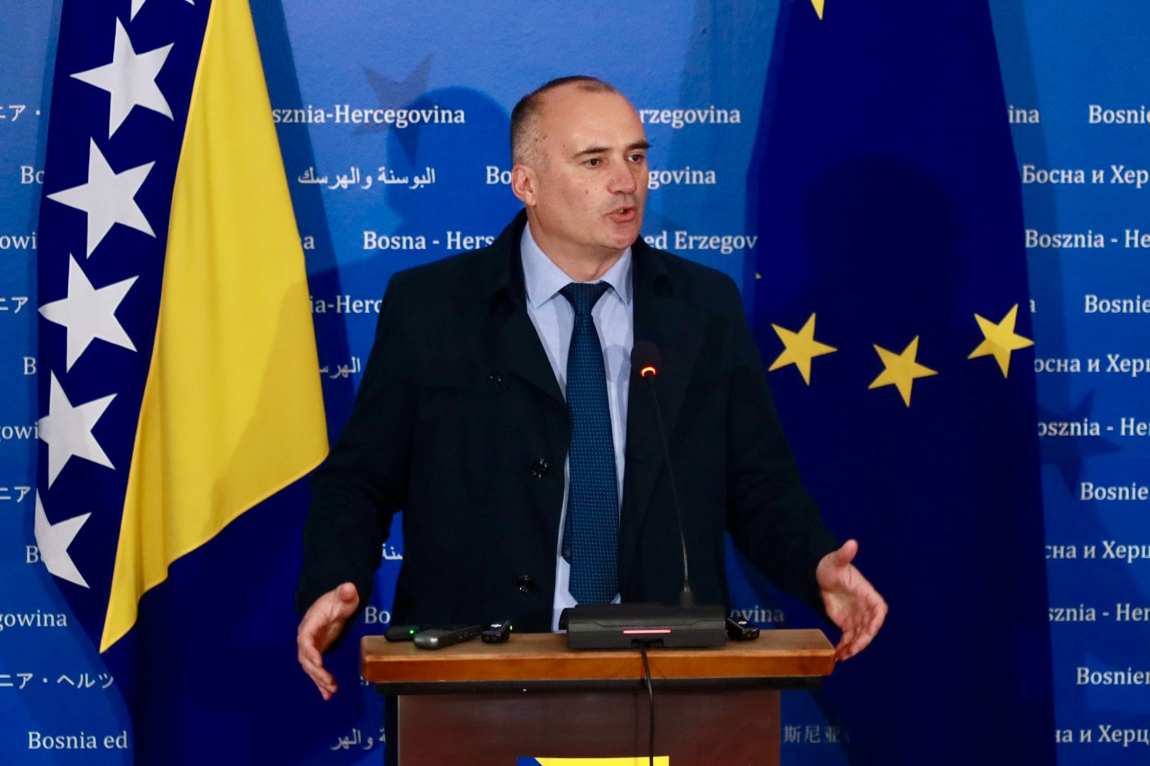 Grković: HDZ podržava politiku blokada EU puta