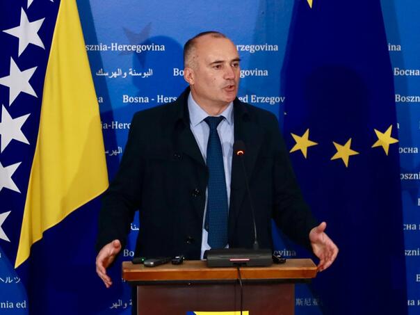 Grković: HDZ podržava politiku blokada EU puta