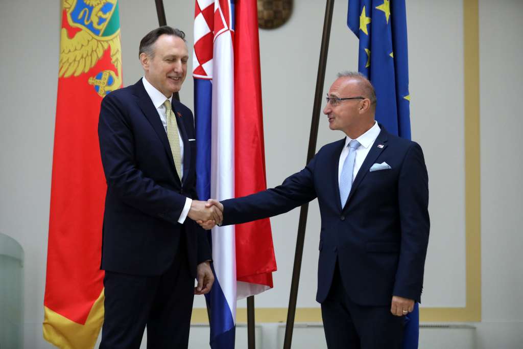 Grlić Radman i Krivokapić oštro osudili odličje Šešelju