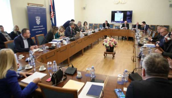 Grlić Radman: Nadamo se da će u BiH prevladati opcije otvorene za suradnju