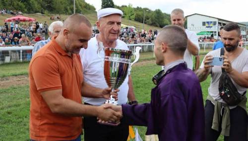 Grlo Olimpic Baileys pobjednik 19. memorijala 'Alija Izetbegović'