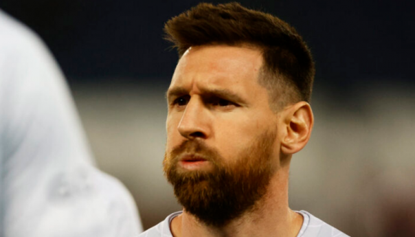 Grmljavina zvižduka za Lea Messija na Parku Prinčeva!