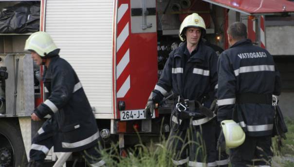 Grom udario u objekat u Sarajevu i uzrokovao požar