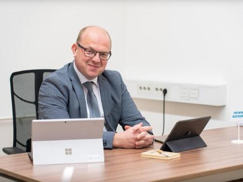 Grošelj: Politika Slovenije je licemjerna, Dodiku moraju uvesti sankcije