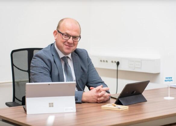 Grošelj: Politika Slovenije je licemjerna, Dodiku moraju uvesti sankcije