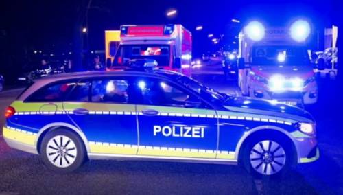 Grupa muškaraca noževima napala prolaznike u Njemačkoj