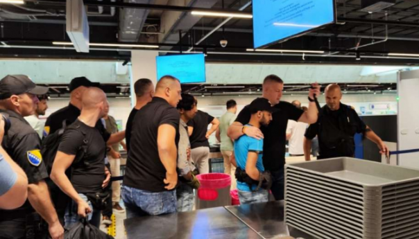Grupa Pakistanaca prisilno deportovana iz BiH
