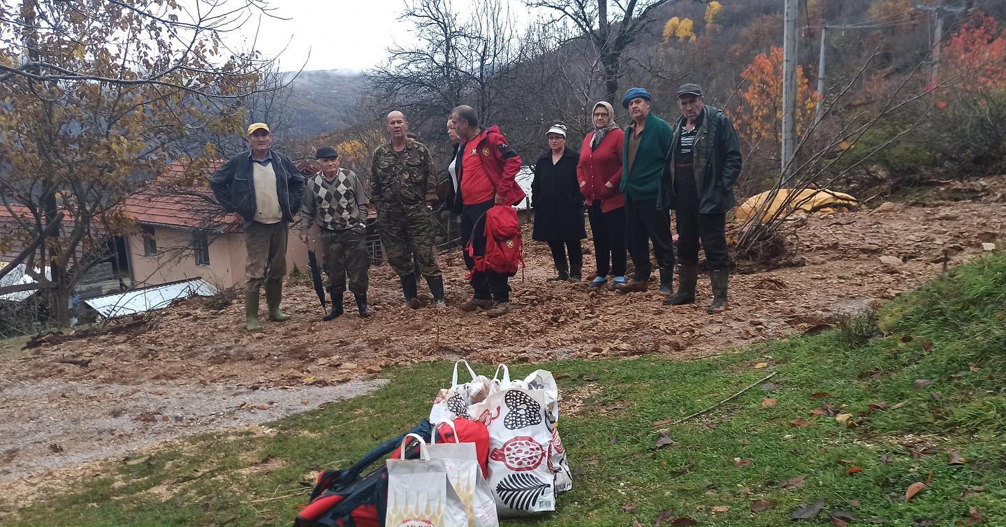 GSS se probio do odsječenog sela Hotovlje, evakuisali stariju osobu