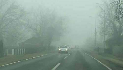 Gusta magla otežava saobraćanje na dionicama u kotlinama i uz rijeke