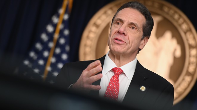 Guverner Cuomo: Njujorčani, bližimo se kraju, brojke nastavljaju padati