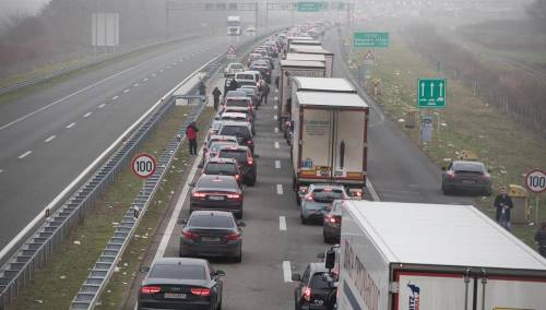Gužve na Bajakovu nemaju veze s ulaskom Hrvatske u šengenski prostor