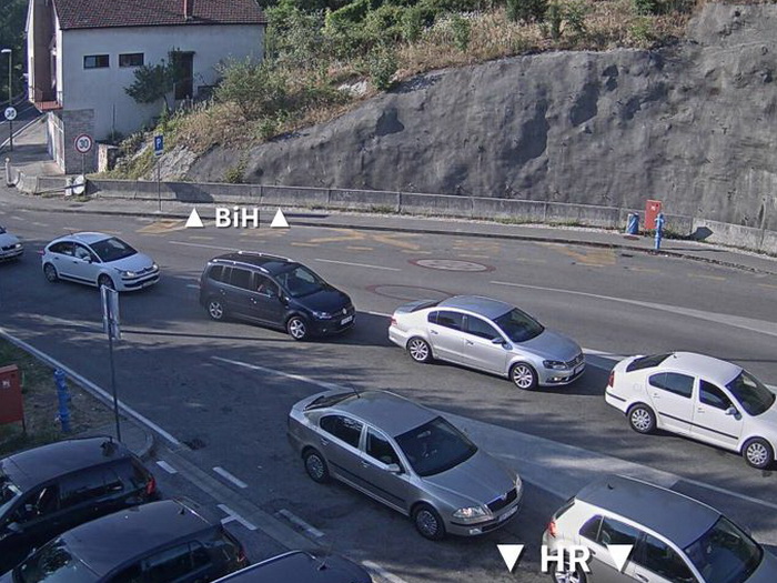 Gužve u blizini gradskih centara i na sjeverenim graničnim prelazima na izlazu iz BiH