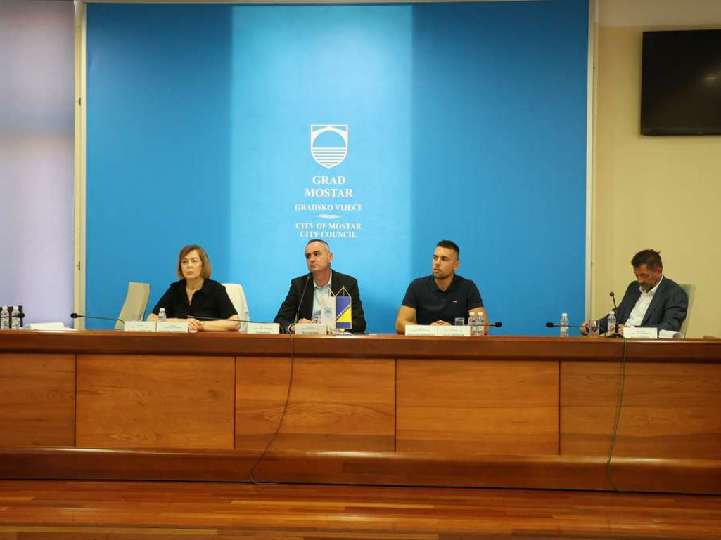GV Grada Mostara usvojilo deset zaključaka, odbijen prijedlog o deponijama
